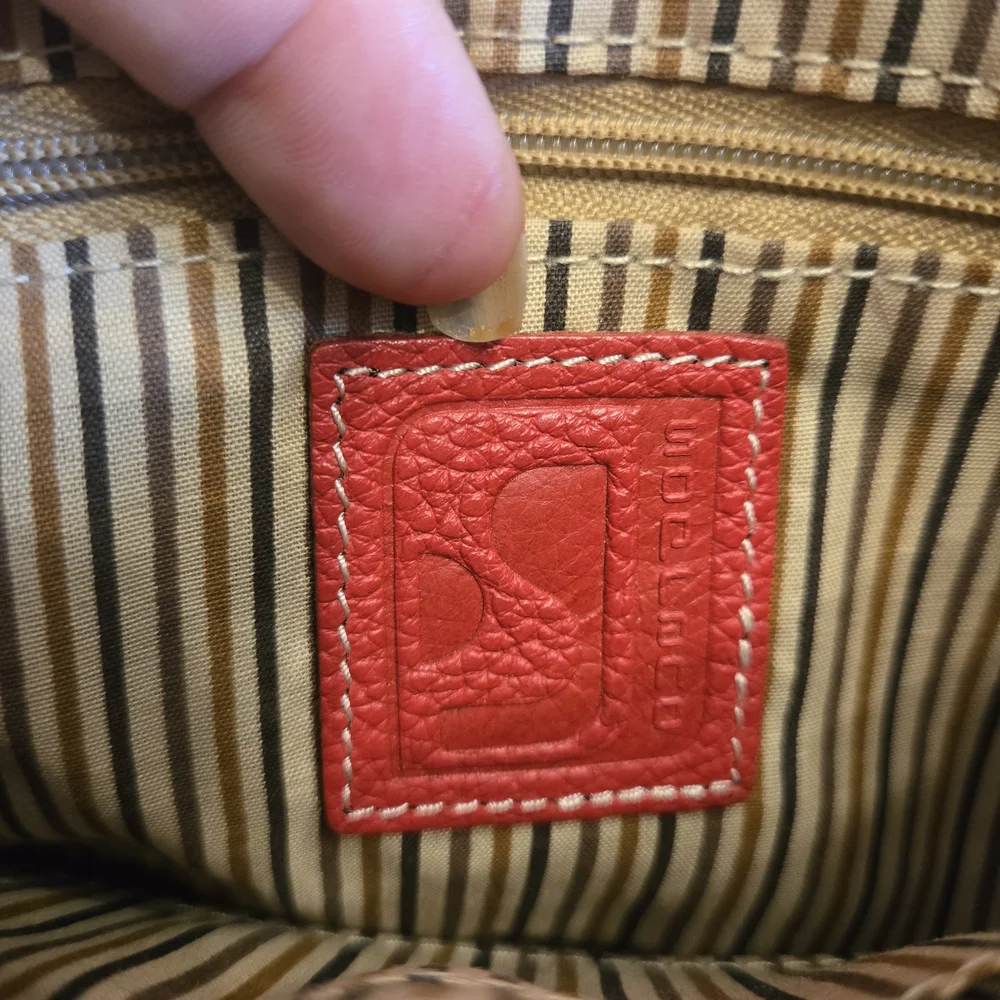 Soprano Red Leather Wristlet - Picture 4 of 5